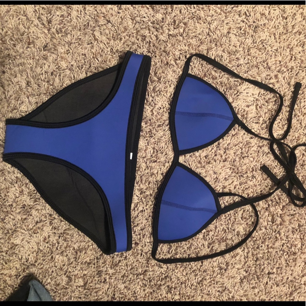 blue triangl bathing suit size:S